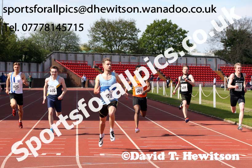 Mens under-20s 200 metres, North Eastern Track and Field Champs, Gateshead Stadium. Photo: David T. Hewitson/Sports for All Pics